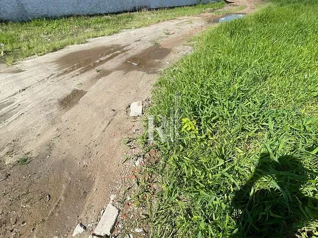 Terreno com 297m², à venda, no bairro Centro em Tijucas