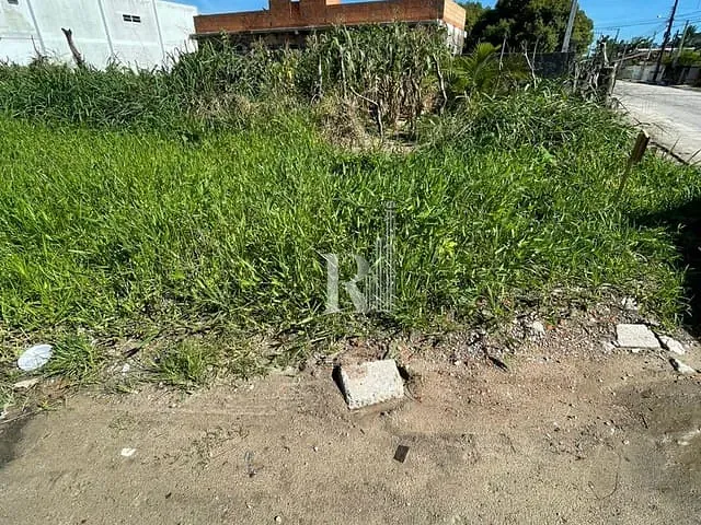 Terreno com 297m², à venda, no bairro Centro em Tijucas