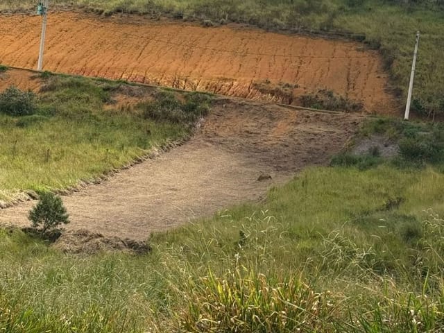 Terreno com 470m², à venda, no bairro Grama em Juiz de Fora