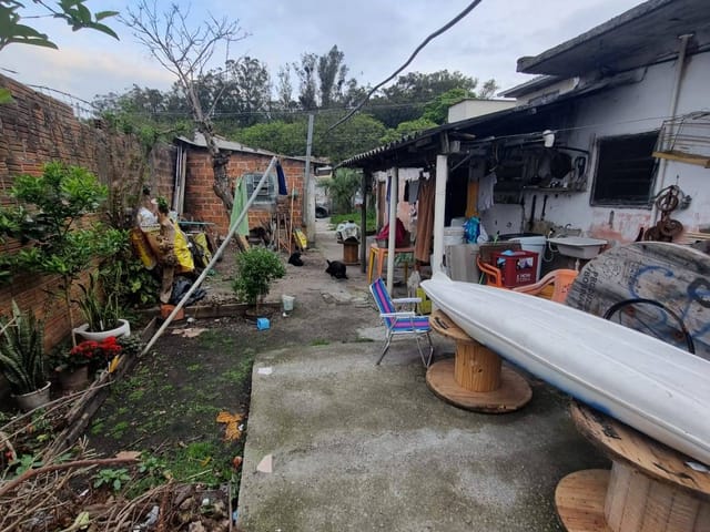 Terreno com 384m², à venda, no bairro Areal em Pelotas
