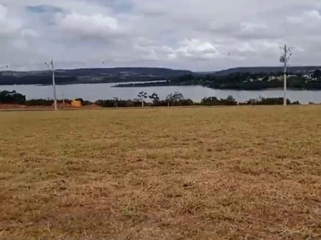 Terreno com 800m², à venda, no bairro ZONA RURAL em Abadiânia