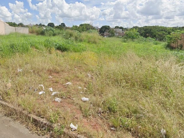 Terreno com 360m², à venda, no bairro Garavelo Residencial Park em Aparecida de Goiânia