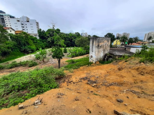 Terreno com 9692m², à venda, no bairro Glória em Macaé