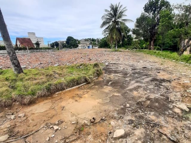 Terreno com 9692m², à venda, no bairro Glória em Macaé
