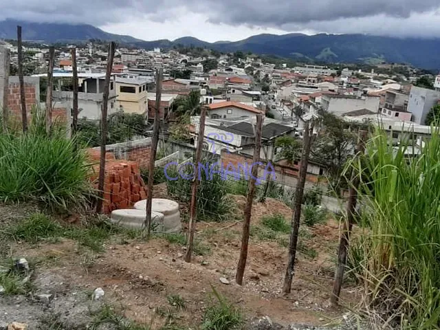 Terreno com 426m², à venda, no bairro Campo Grande em Rio de Janeiro
