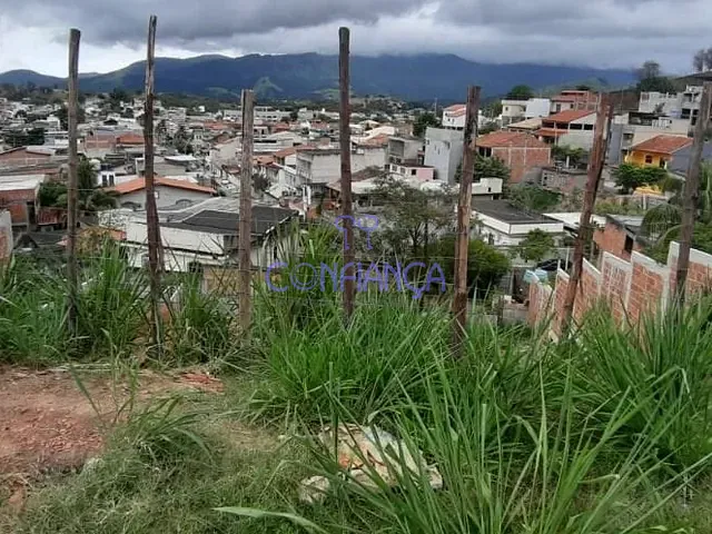 Terreno com 426m², à venda, no bairro Campo Grande em Rio de Janeiro