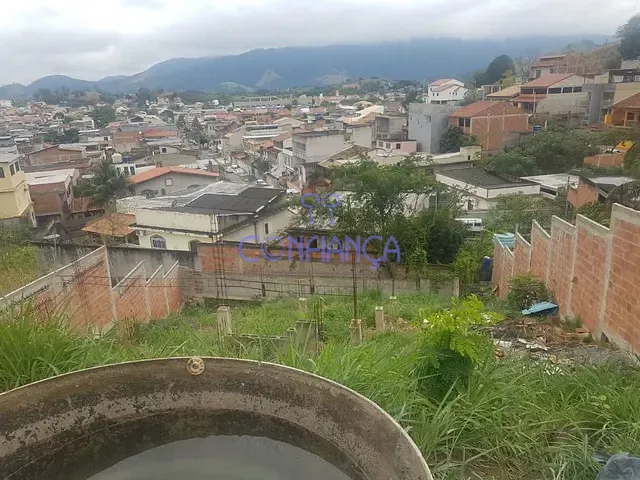 Terreno com 426m², à venda, no bairro Campo Grande em Rio de Janeiro