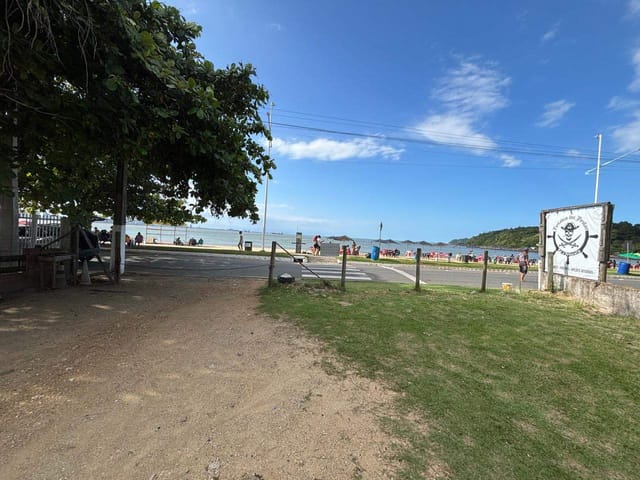 Terreno com 968m², à venda, no bairro Praia Alegre em Penha