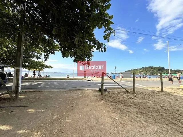 Terreno com 968m², à venda, no bairro Praia Alegre em Penha