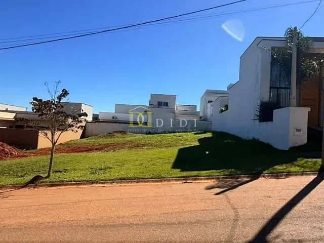 Terreno com 250m², à venda, no bairro Portal Ville Flamboyant em Porto Feliz