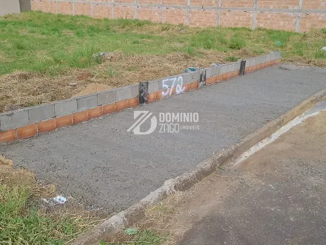 Terreno com 330m², à venda, no bairro Jardim Maracanã em Uberaba
