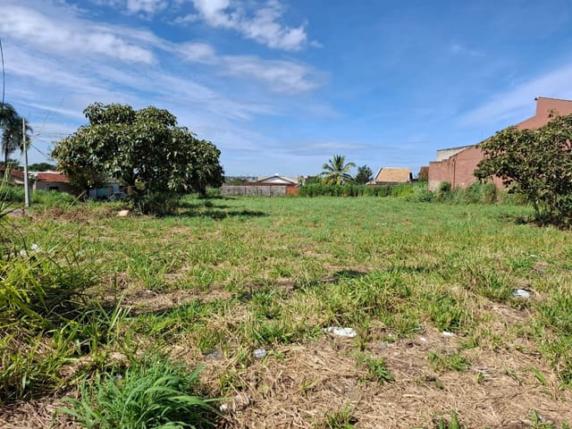 Terreno com 653m², à venda, no bairro Jardim Helvécia em Aparecida de Goiânia