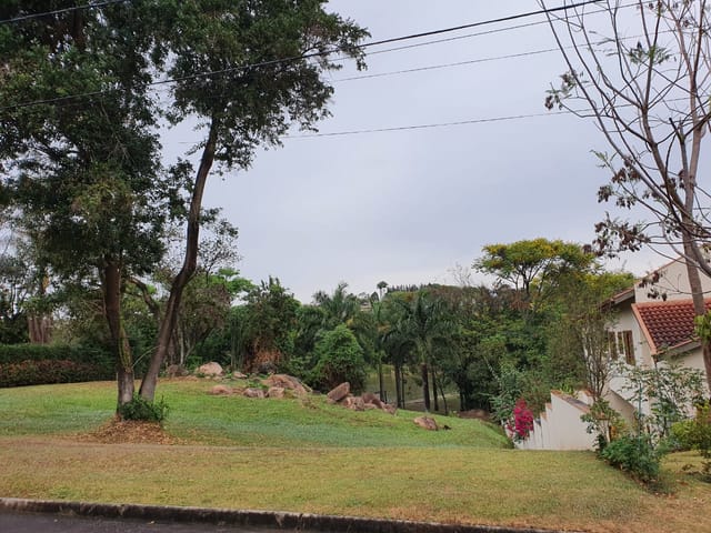 Terreno com 840m², à venda, no bairro Cafezal em Itupeva