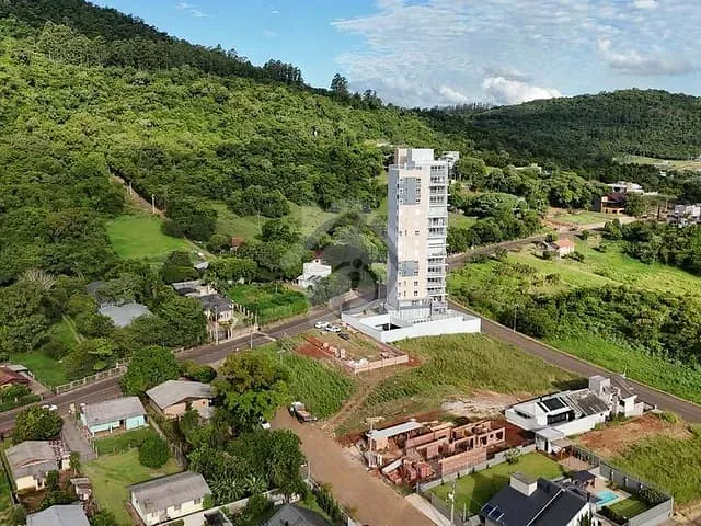 Terreno com 429m², à venda, no bairro Centro Administrativo em Teutônia