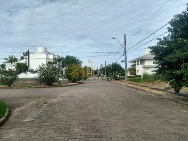 Terreno com 600m², à venda, no bairro Jurerê Internacional em Florianópolis