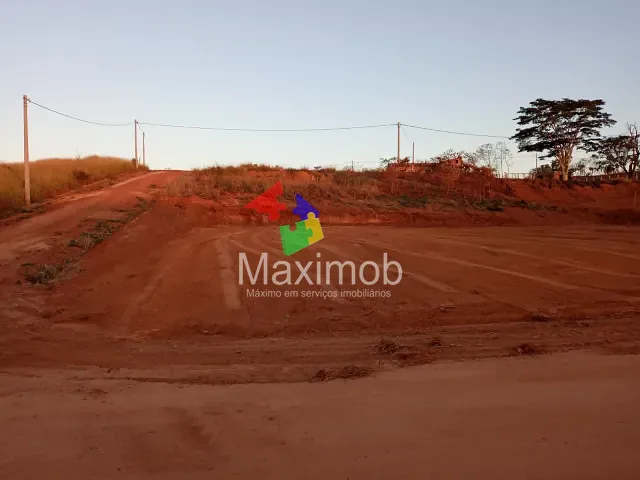 Terreno com 1000m², à venda, no bairro Residencial Recanto Itapirinha em Itapira