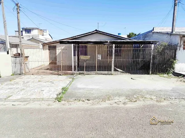 Terreno com 330m², à venda, no bairro Sítio Cercado em Curitiba