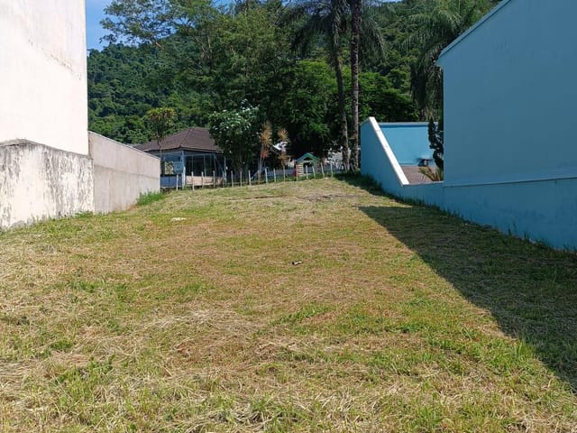 Terreno com 303m², à venda, no bairro Taquara em Rio de Janeiro