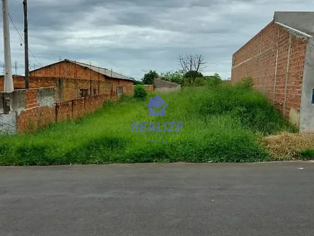 Terreno com 400m², à venda, no bairro Jardim Bons Ares em Botucatu