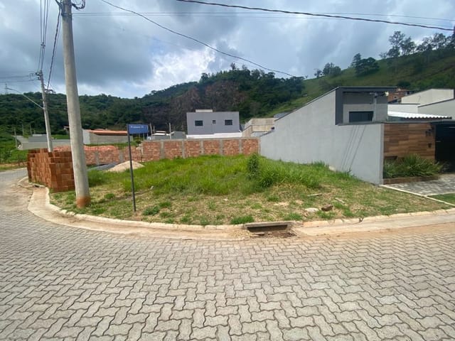 Foto do Terreno - Terreno à venda 248.67M², Nossa Senhora de Fátima, Itajubá - MG | Loteamento Vale Das Hortênsias | MOHALLEM e LOPES CORRETAGEM E ADMINISTRACAO DE IMOVEIS LTDA