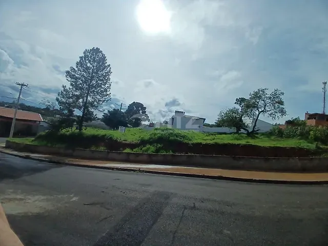 Terreno com 462m², à venda, no bairro Park Residencial Convívio em Botucatu
