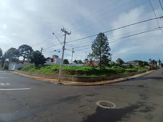 Terreno com 462m², à venda, no bairro Park Residencial Convívio em Botucatu