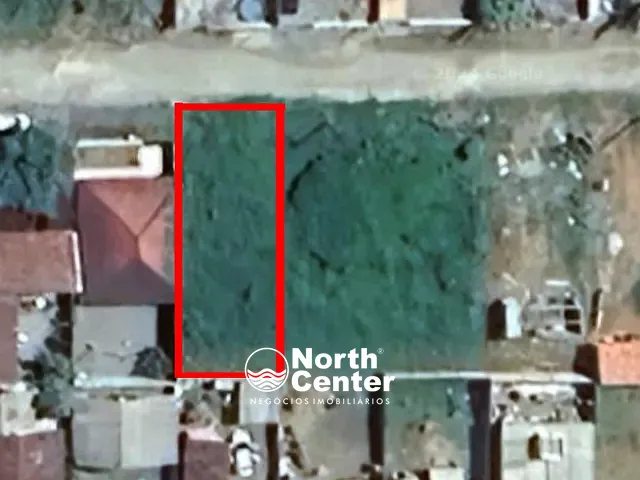 Terreno com 275m², à venda, no bairro Pinheiros em Balneário Barra do Sul