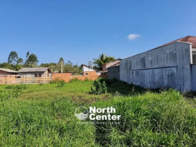 Terreno com 275m², à venda, no bairro Pinheiros em Balneário Barra do Sul