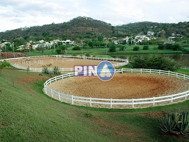 Terreno com 1830m², à venda, no bairro Residencial Aldeia do Vale em Goiânia