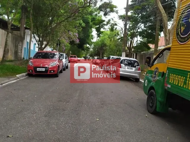 Terreno com 250m², à venda, no bairro Interlagos em São Paulo