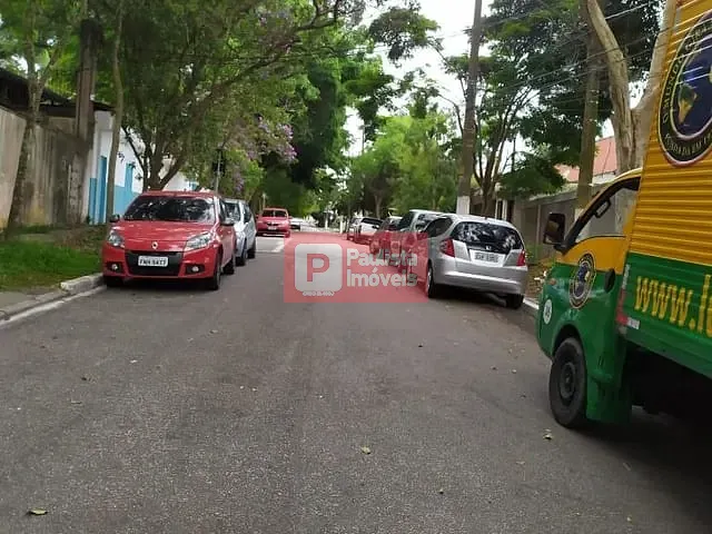 Terreno com 250m², à venda, no bairro Interlagos em São Paulo