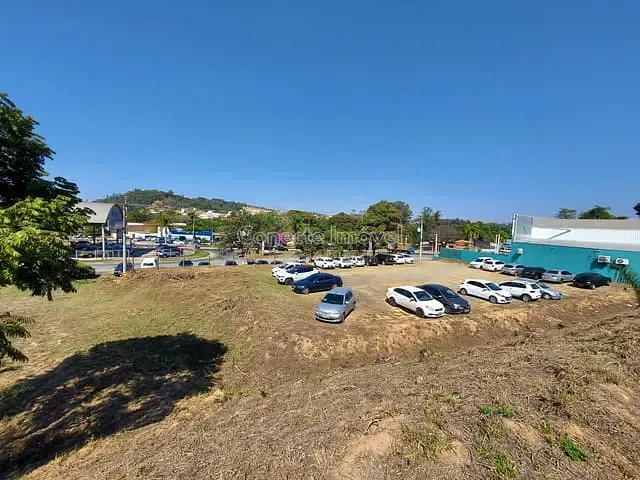 Terreno com 4979m², à venda, no bairro Centro em Jaguariúna
