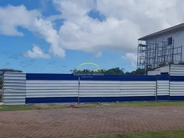 Terreno com 630m², à venda, no bairro Praia do Forte em Praia do Forte