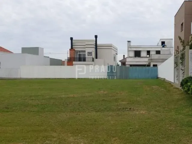 Terreno com 434m², à venda, no bairro Laranjal em Pelotas