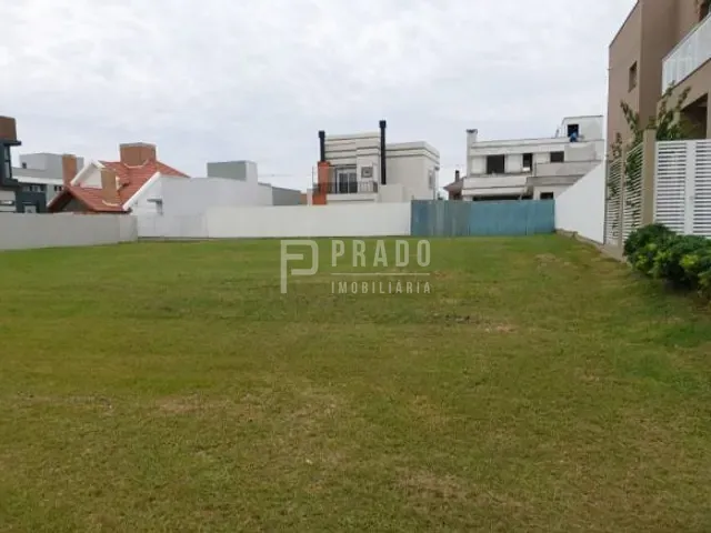 Terreno com 434m², à venda, no bairro Laranjal em Pelotas