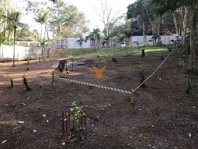 Terreno com 1000m², à venda, no bairro Granja Viana em Cotia