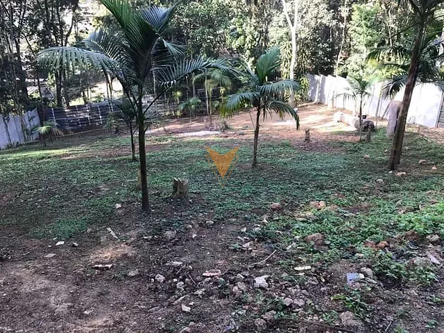 Terreno com 1000m², à venda, no bairro Granja Viana em Cotia