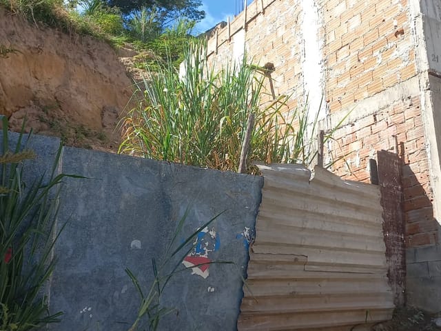 Terreno com 180m², à venda, no bairro Tupi B em Belo Horizonte