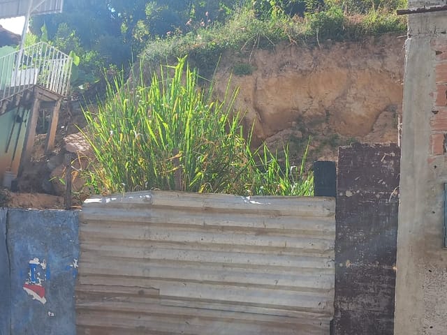 Terreno com 180m², à venda, no bairro Tupi B em Belo Horizonte