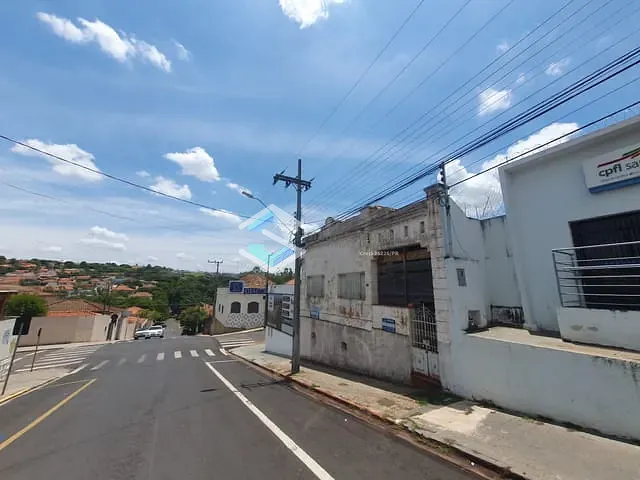 Terreno com 216m², à venda, no bairro Centro em Jacarezinho