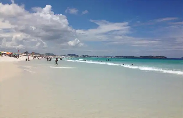 Terreno com 523m², à venda, no bairro Praia do Foguete em Cabo Frio
