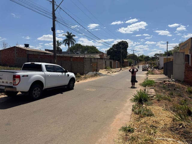 Terreno com 225m², à venda, no bairro Residencial Parque das Flores em Senador Canedo