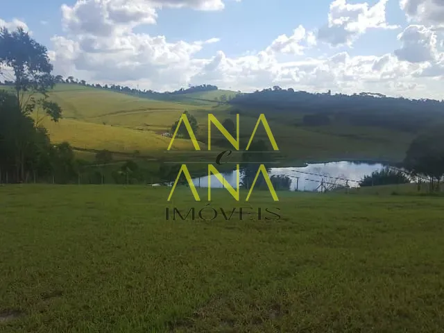 Terreno com 900m², à venda, no bairro Condomínio Quinta da Baroneza II em Bragança Paulista
