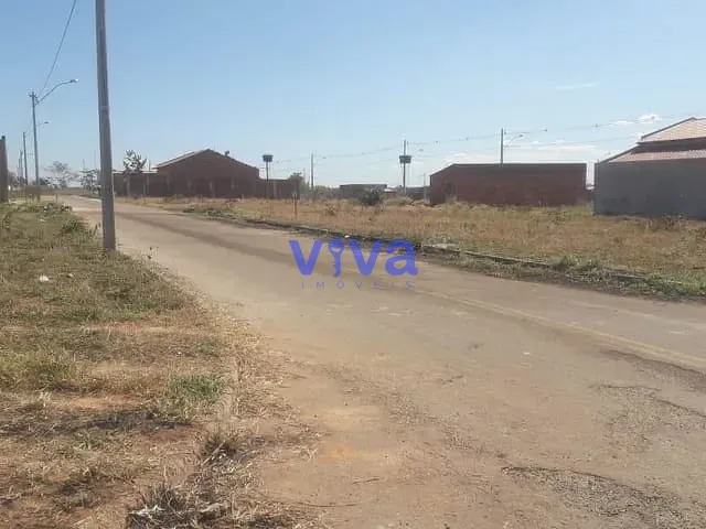 Terreno à venda, no bairro Av. Brasília em Aragoiânia