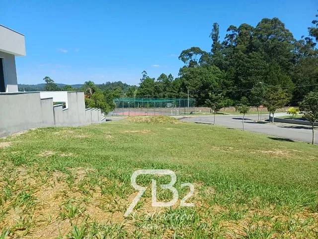 Terreno com 620m², à venda, no bairro Santa Candida em Vinhedo