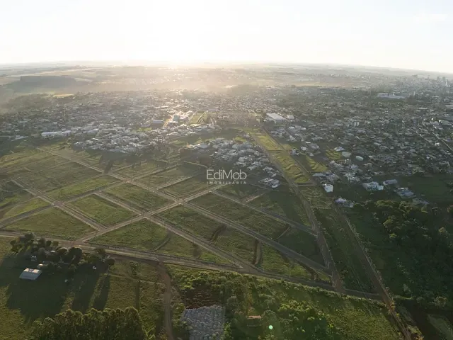 Terreno com 240m², à venda, no bairro Universitário em Cascavel