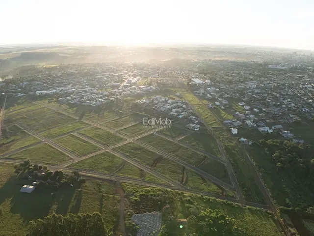 Terreno com 240m², à venda, no bairro Universitário em Cascavel