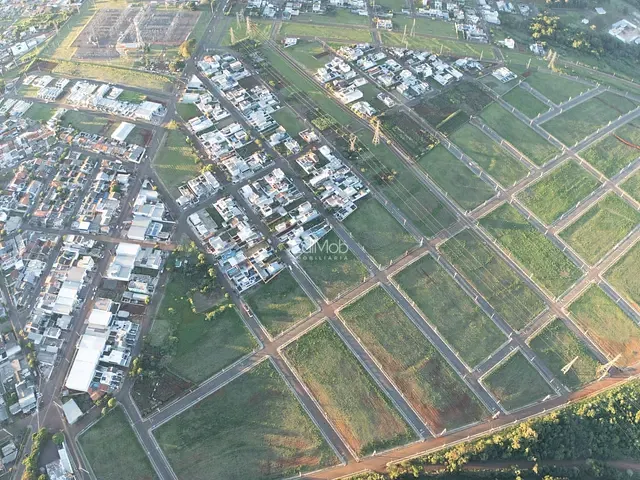 Terreno com 240m², à venda, no bairro Universitário em Cascavel