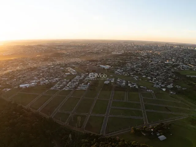 Terreno com 240m², à venda, no bairro Universitário em Cascavel