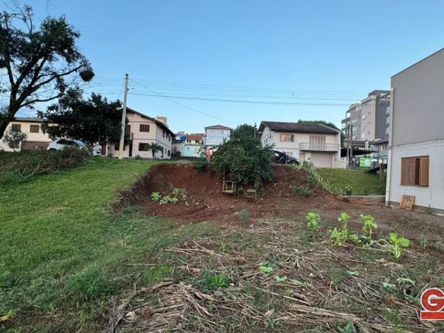 Terreno com 411m², à venda, no bairro Sagrada Família em Nova Prata